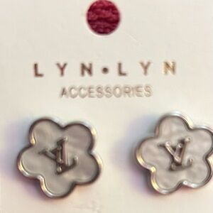 Inspired CC Accessories Flower Earrings